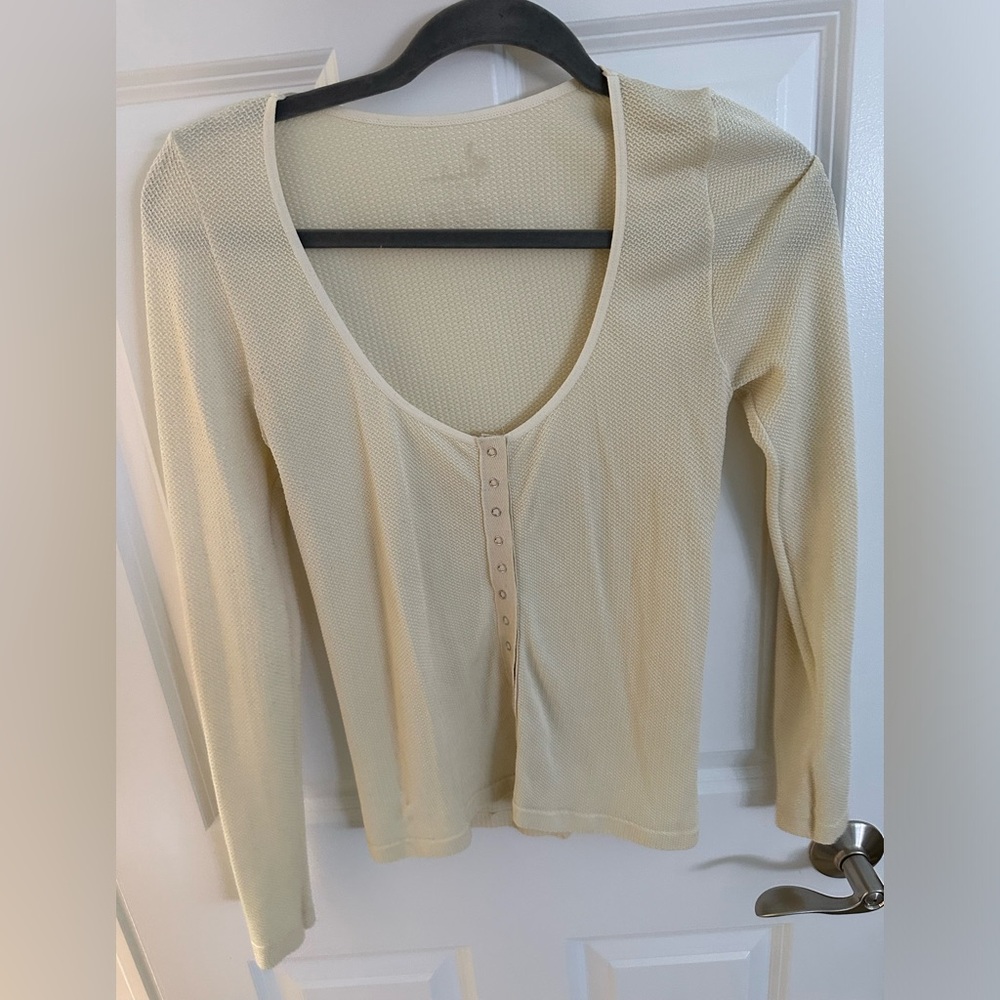 FREE PEOPLE CREAM LONG SLEEVE HENLEY